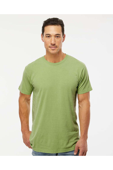 M&O 6500M Mens Vintage Garment Dyed Short Sleeve Crewneck T-Shirt Aloe Green Model Front