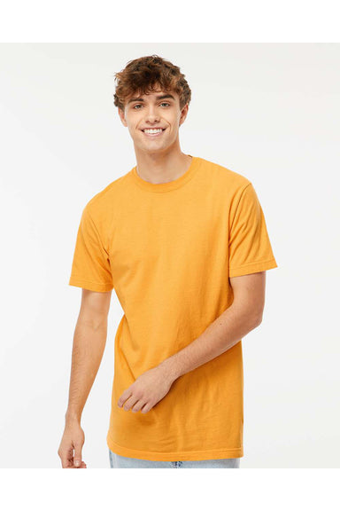 M&O 6500M Mens Vintage Garment Dyed Short Sleeve Crewneck T-Shirt Citrus Yellow Model Front