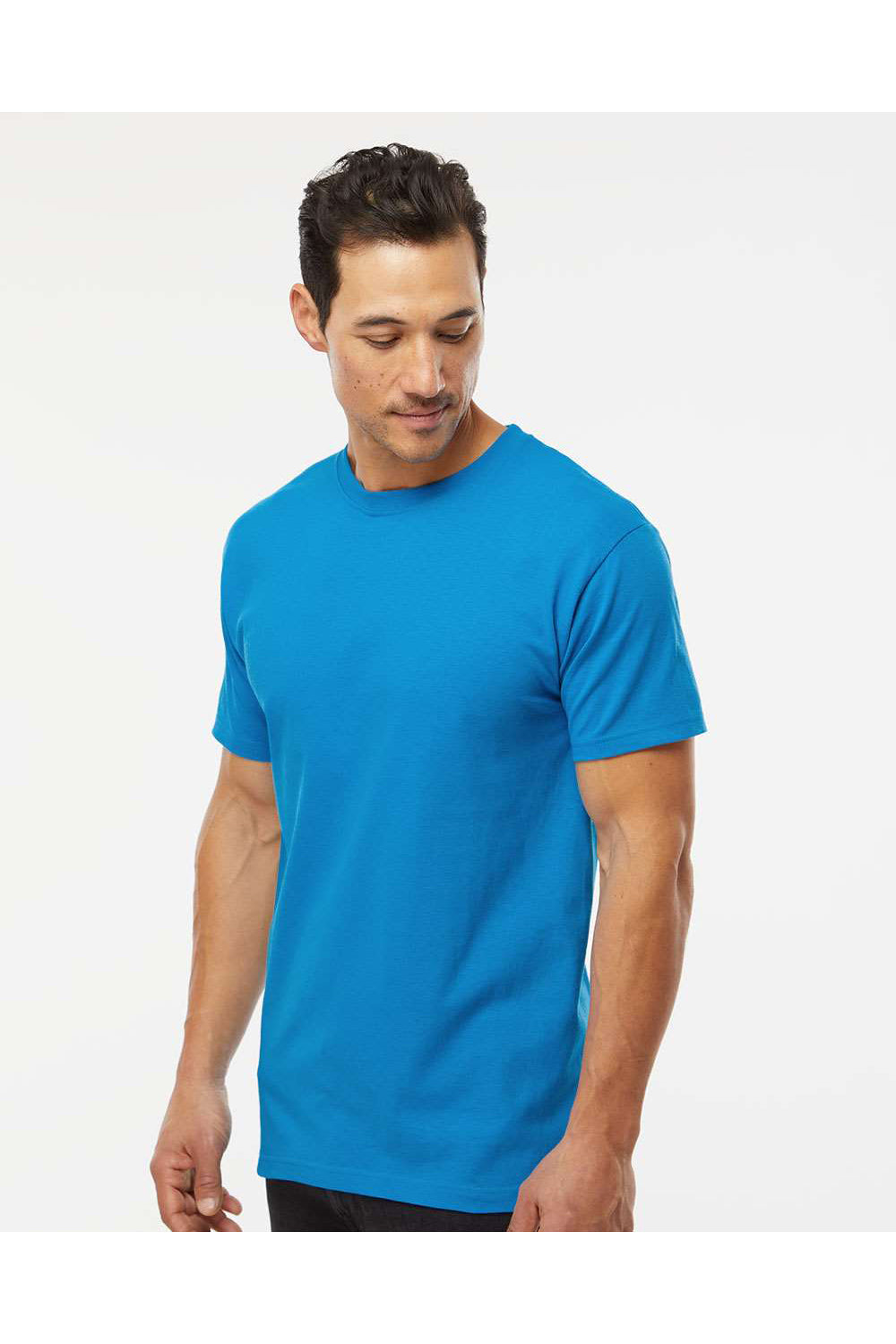 M&O 4800 Mens Gold Soft Touch Short Sleeve Crewneck T-Shirt Turquoise Blue Model Side