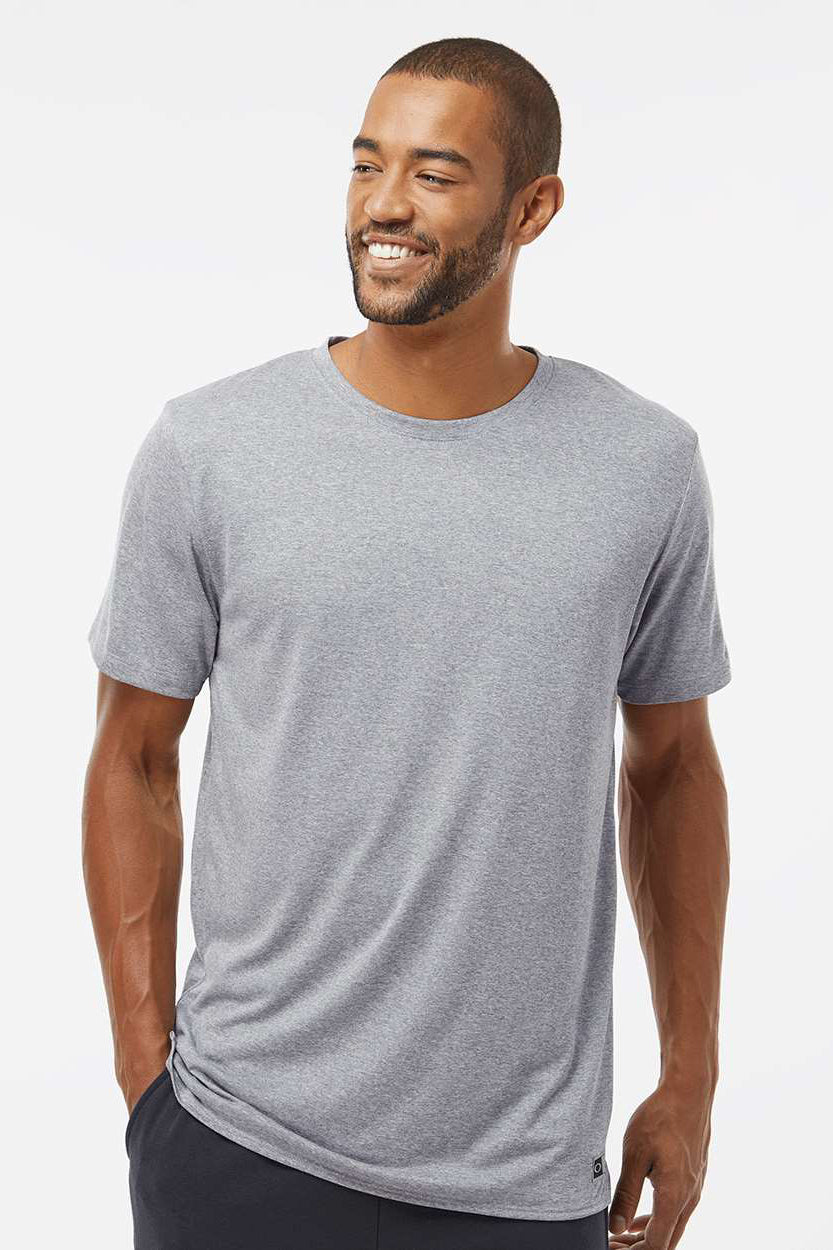 Oakley FOA402991 Mens Team Issue Hydrolix Short Sleeve Crewneck T-Shirt Heather Granite Grey Model Front