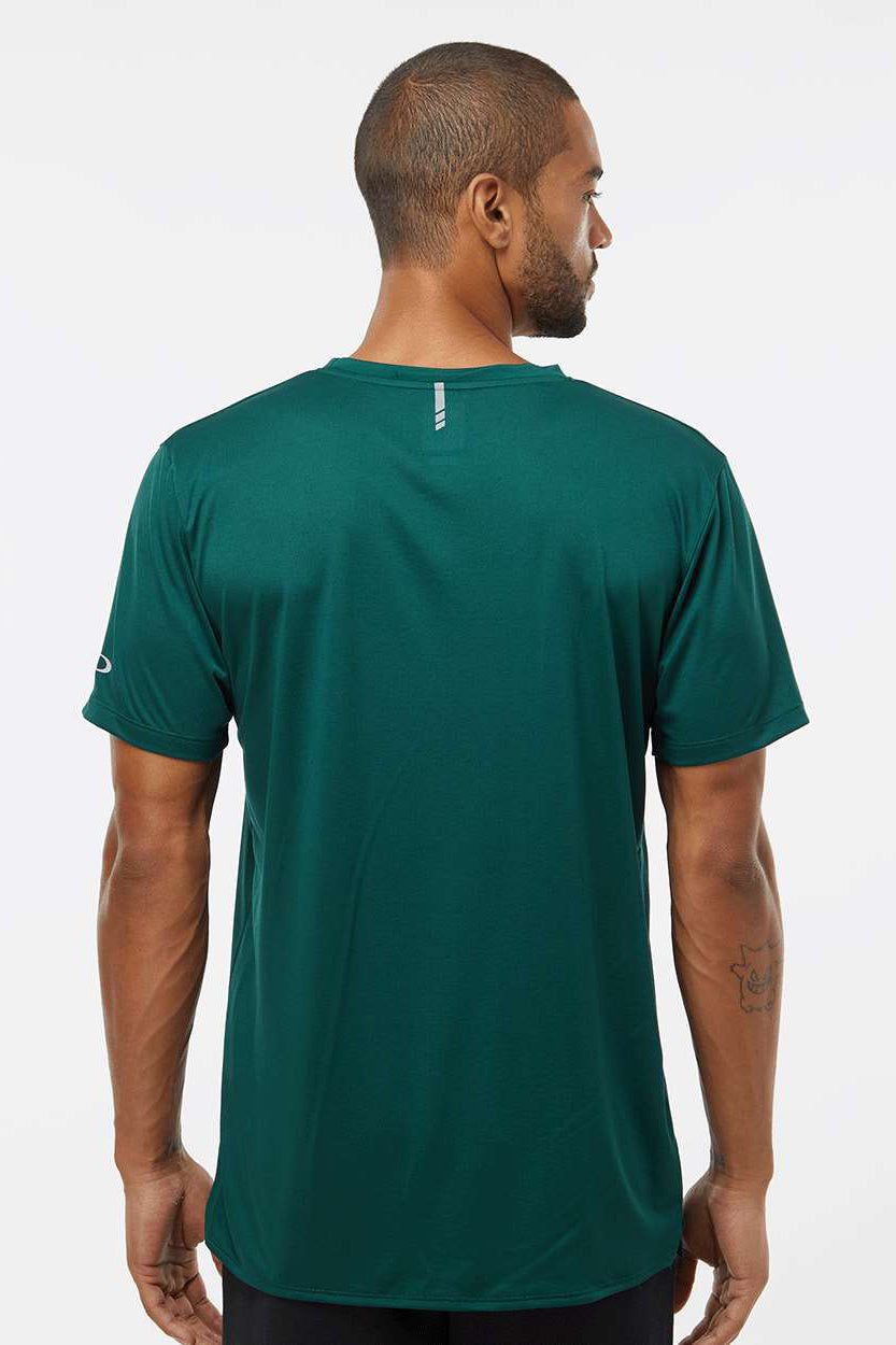 Oakley FOA402991 Mens Team Issue Hydrolix Short Sleeve Crewneck T-Shirt Team Fir Green Model Back