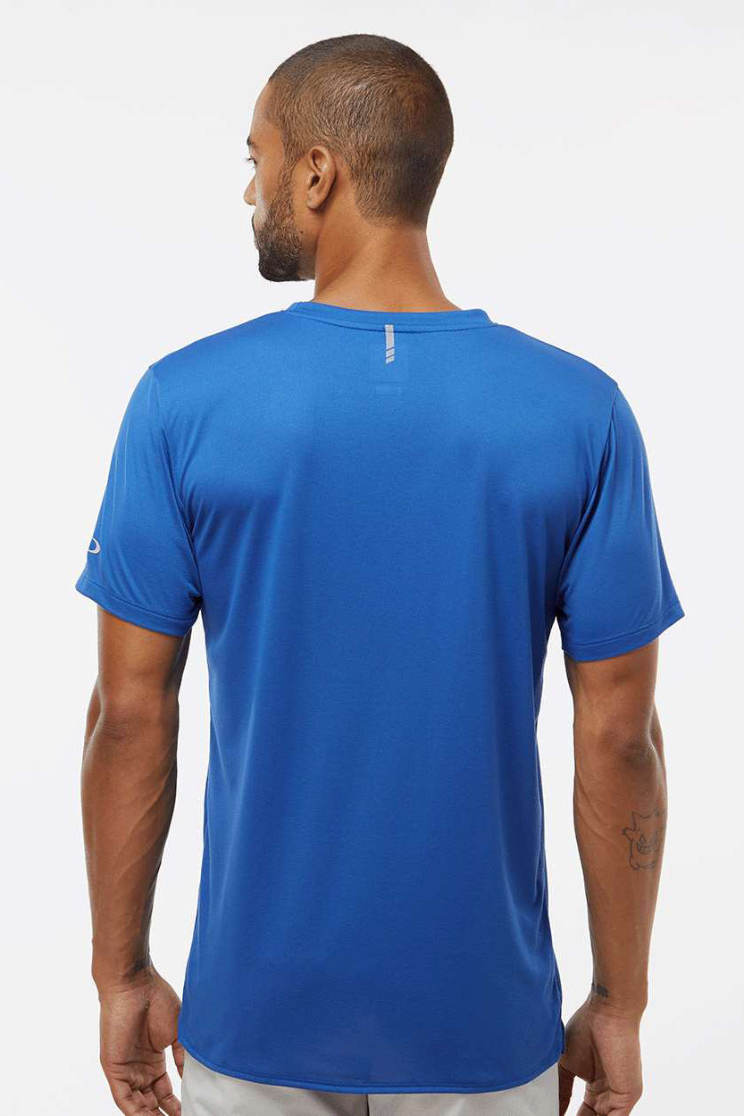 Oakley FOA402991 Mens Team Issue Hydrolix Short Sleeve Crewneck T-Shirt Team Royal Blue Model Back