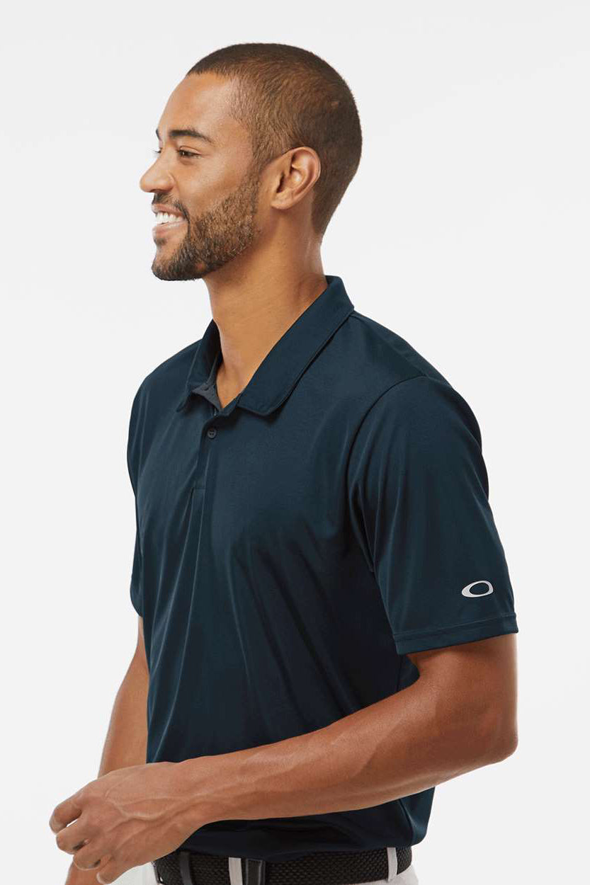 Oakley FOA402993 Mens Team Issue Hydrolix Short Sleeve Polo Shirt Blackout Model Side