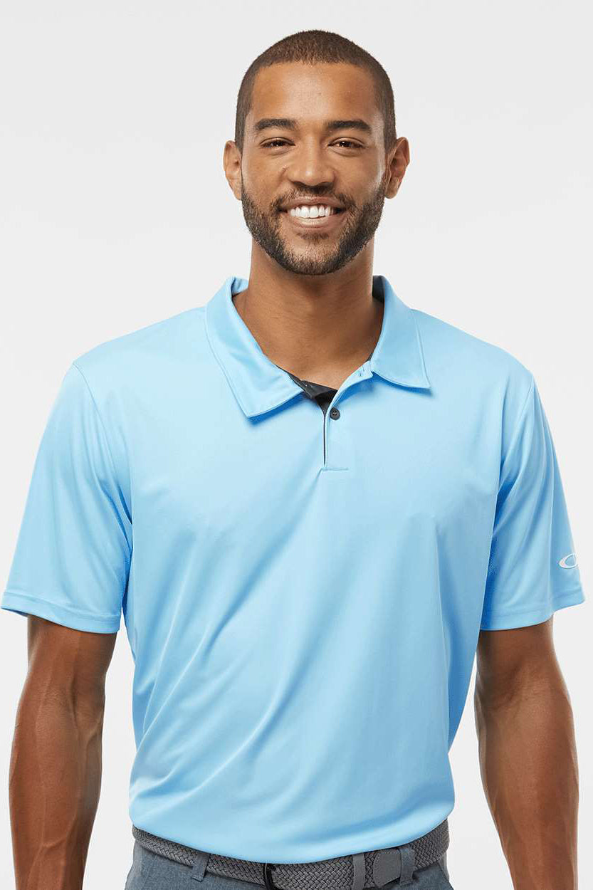 Oakley FOA402993 Mens Team Issue Hydrolix Short Sleeve Polo Shirt Carolina Blue Model Front