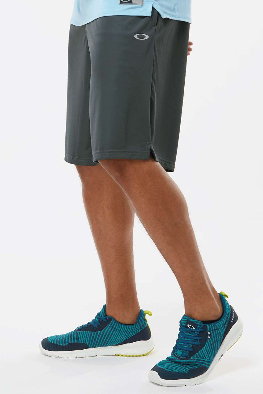 Oakley FOA402995 Mens Team Issue Hydrolix Shorts w/ Pockets Forged Iron Grey Model Side