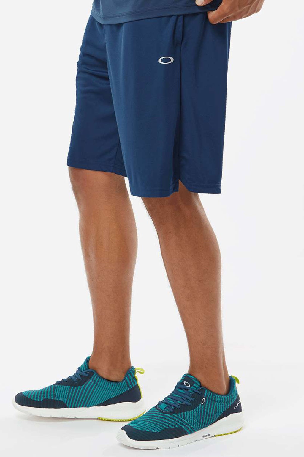 Oakley FOA402995 Mens Team Issue Hydrolix Shorts w/ Pockets Team Navy Blue Model Side