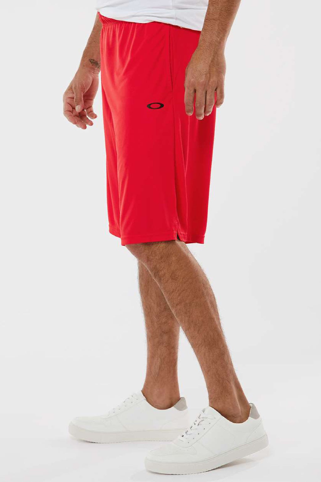 Oakley FOA402995 Mens Team Issue Hydrolix Shorts w/ Pockets Team Red Model Side