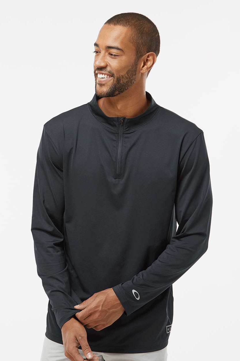 Oakley FOA402997 Mens Team Issue Podium 1/4 Zip Sweatshirt Blackout Model Front