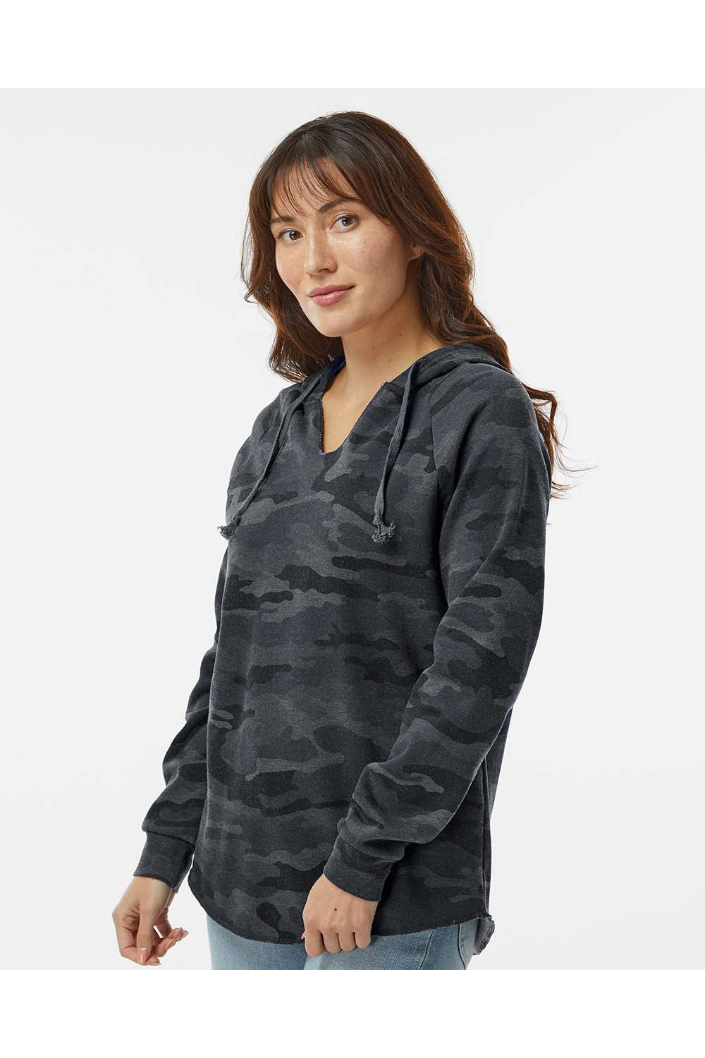 Independent Trading Co. PRM2500 Womens California Wave Wash Hooded Sweatshirt Hoodie Heather Black Camo Model Side