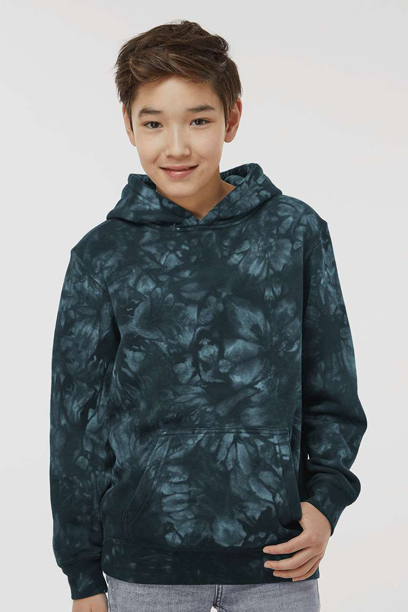 Independent Trading Company PRM1500TD Youth Tie-Dye Hooded Sweatshirt Hoodie w/ Pouch Pocket Black Model Front