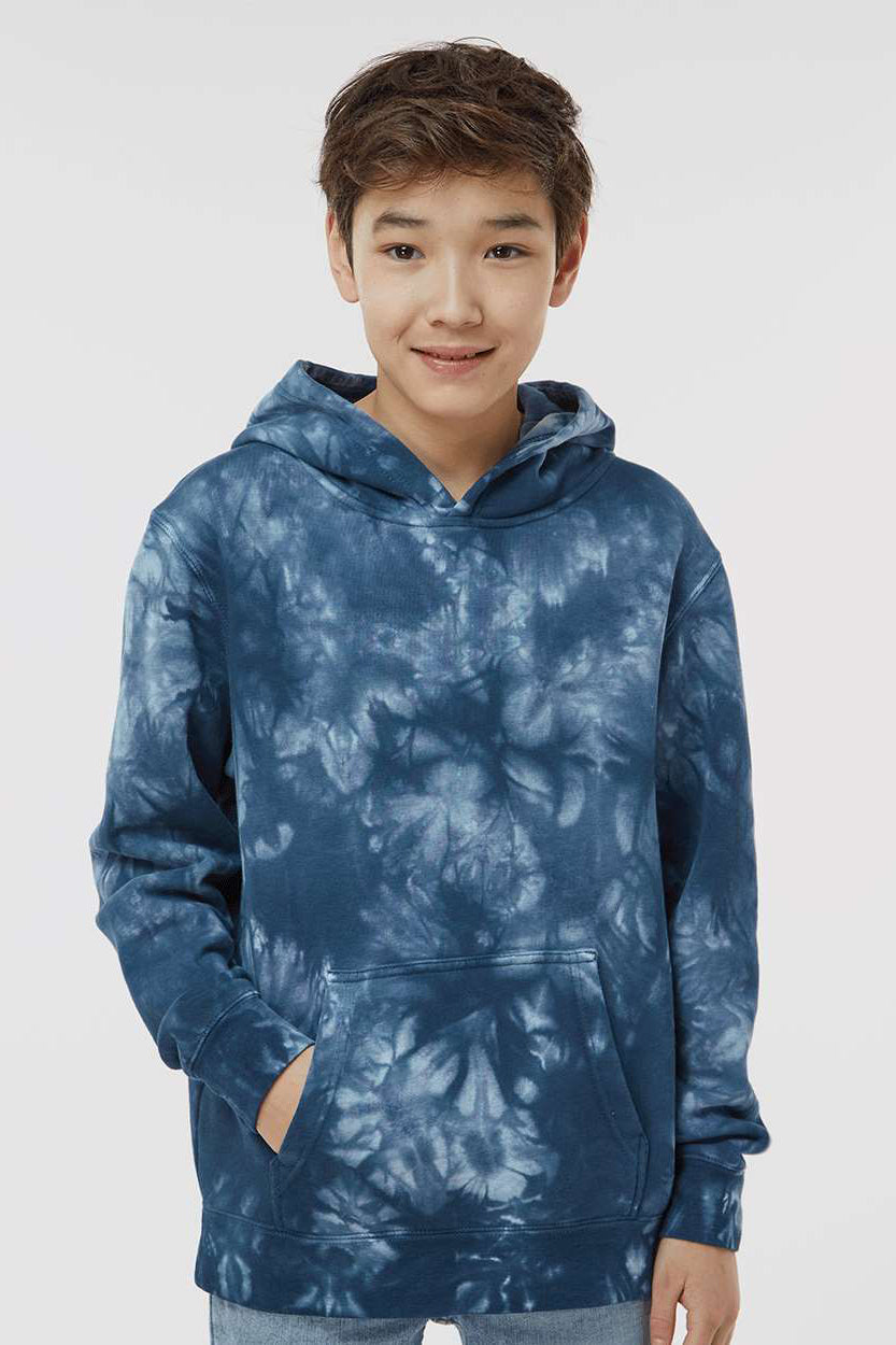 Independent Trading Company PRM1500TD Youth Tie-Dye Hooded Sweatshirt Hoodie w/ Pouch Pocket Navy Blue Model Front