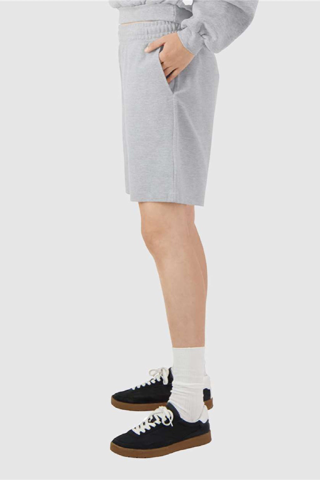 American Apparel 2PQ Mens Gym Shorts w/ Pockets Heather Grey Model Side