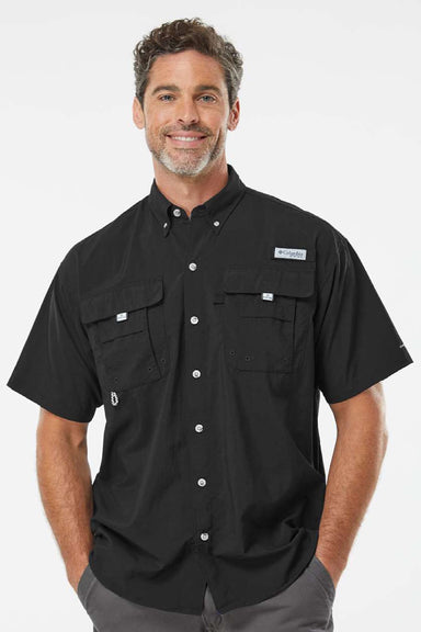 Columbia 212464 Mens PFG Bahama II Short Sleeve Button Down Shirt w/ Double Pockets Black Model Front