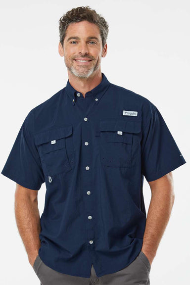 Columbia 212464 Mens PFG Bahama II Short Sleeve Button Down Shirt w/ Double Pockets Collegiate Navy Blue Model Front