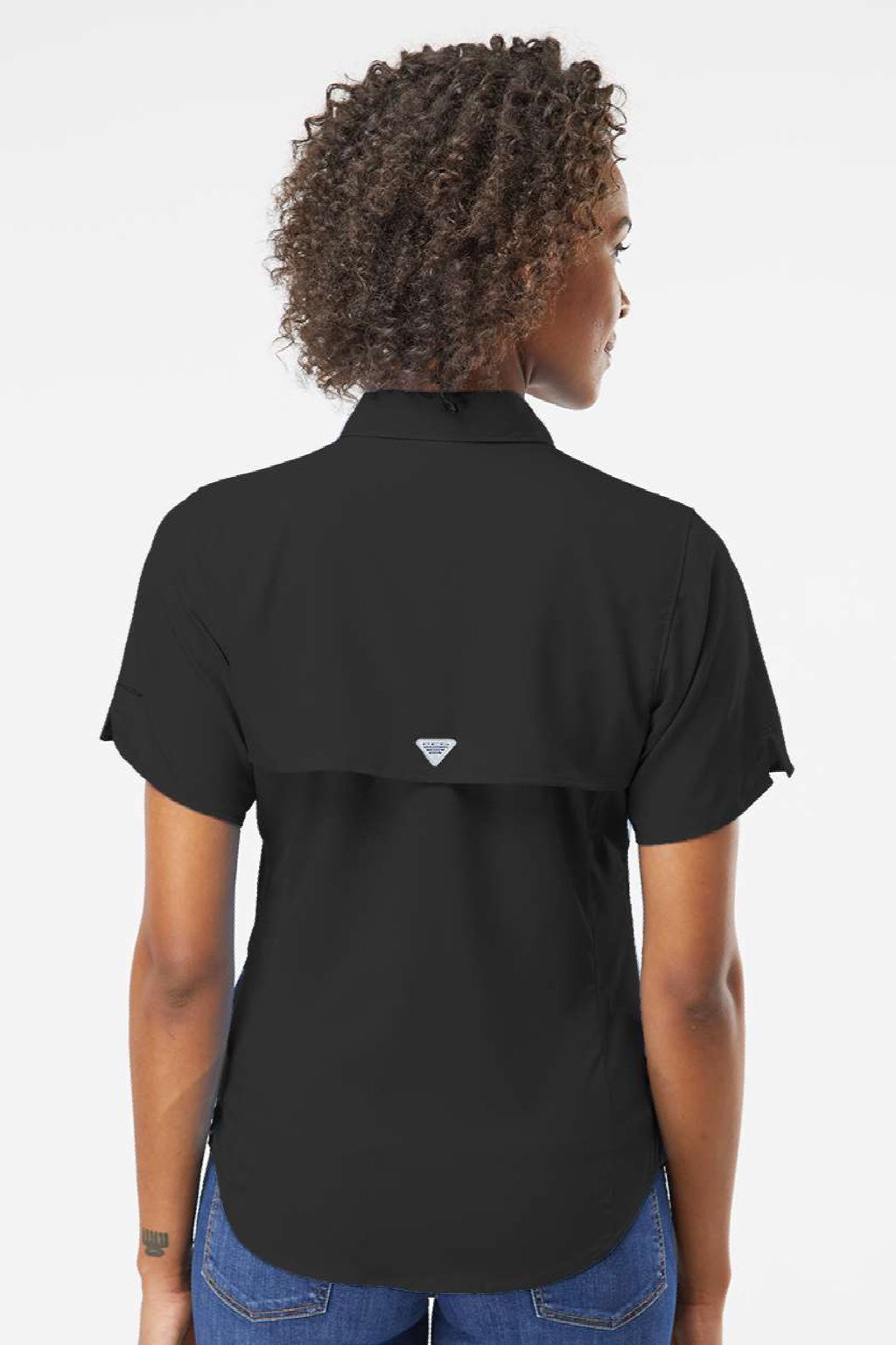 Columbia 212466 Womens PFG Tamiami II Short Sleeve Button Down Shirt Black Model Back
