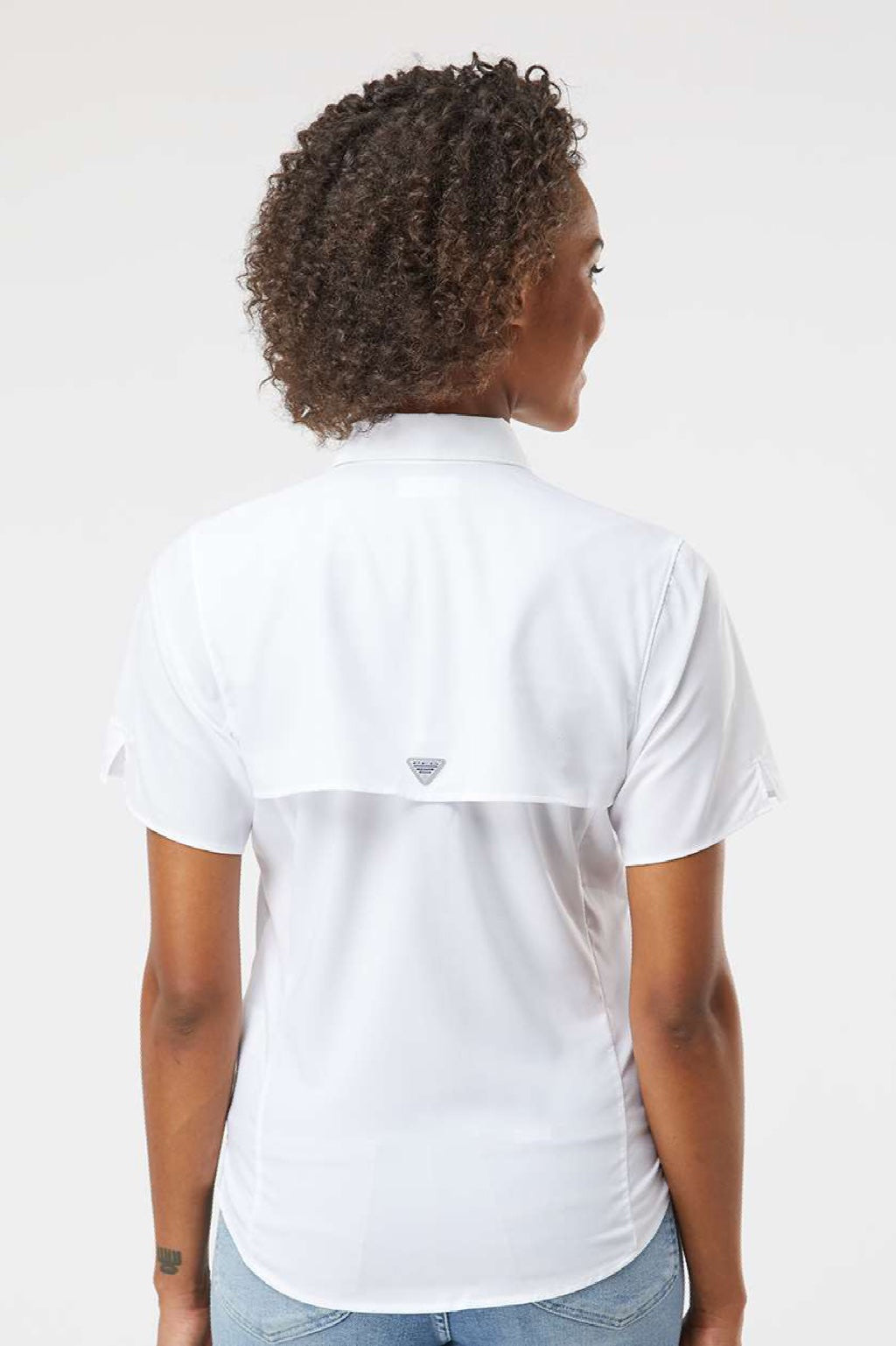 Columbia 212466 Womens PFG Tamiami II Short Sleeve Button Down Shirt White Model Back