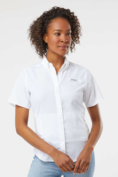 Columbia 212466 Womens PFG Tamiami II Short Sleeve Button Down Shirt White Model Front