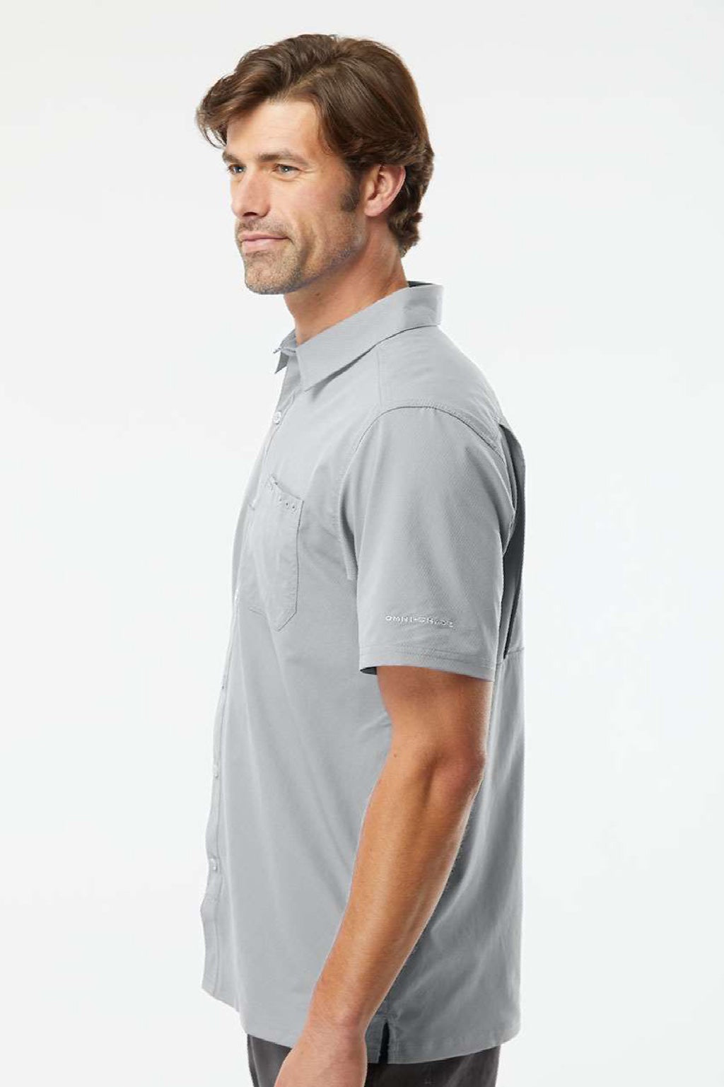 Columbia 212484 Mens PFG Slack Tide Button Down Short Sleeve Camp Shirt Cool Grey Model Side