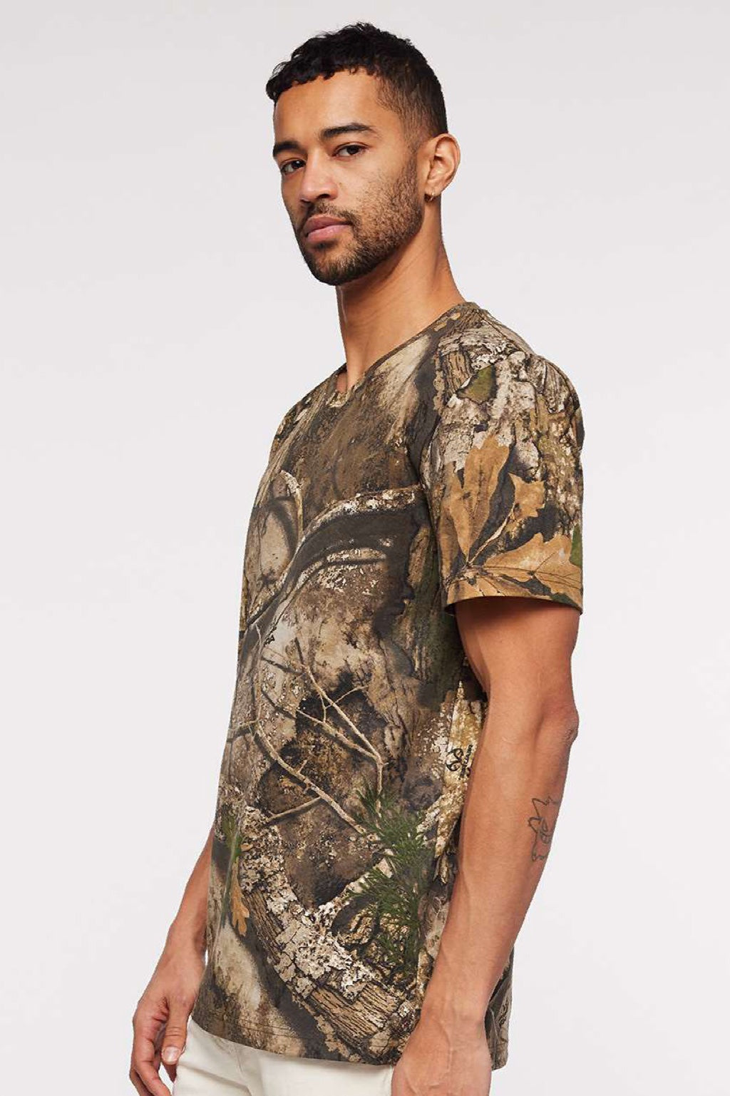 Code Five 3980 Mens Short Sleeve Crewneck T-Shirt RealTree APX Model Side