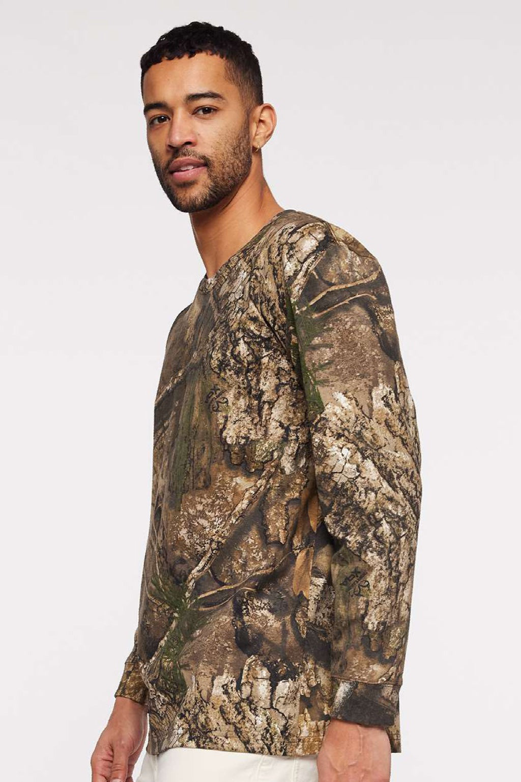 Code Five 3981 Mens Long Sleeve Crewneck T-Shirt RealTree APX Model Side
