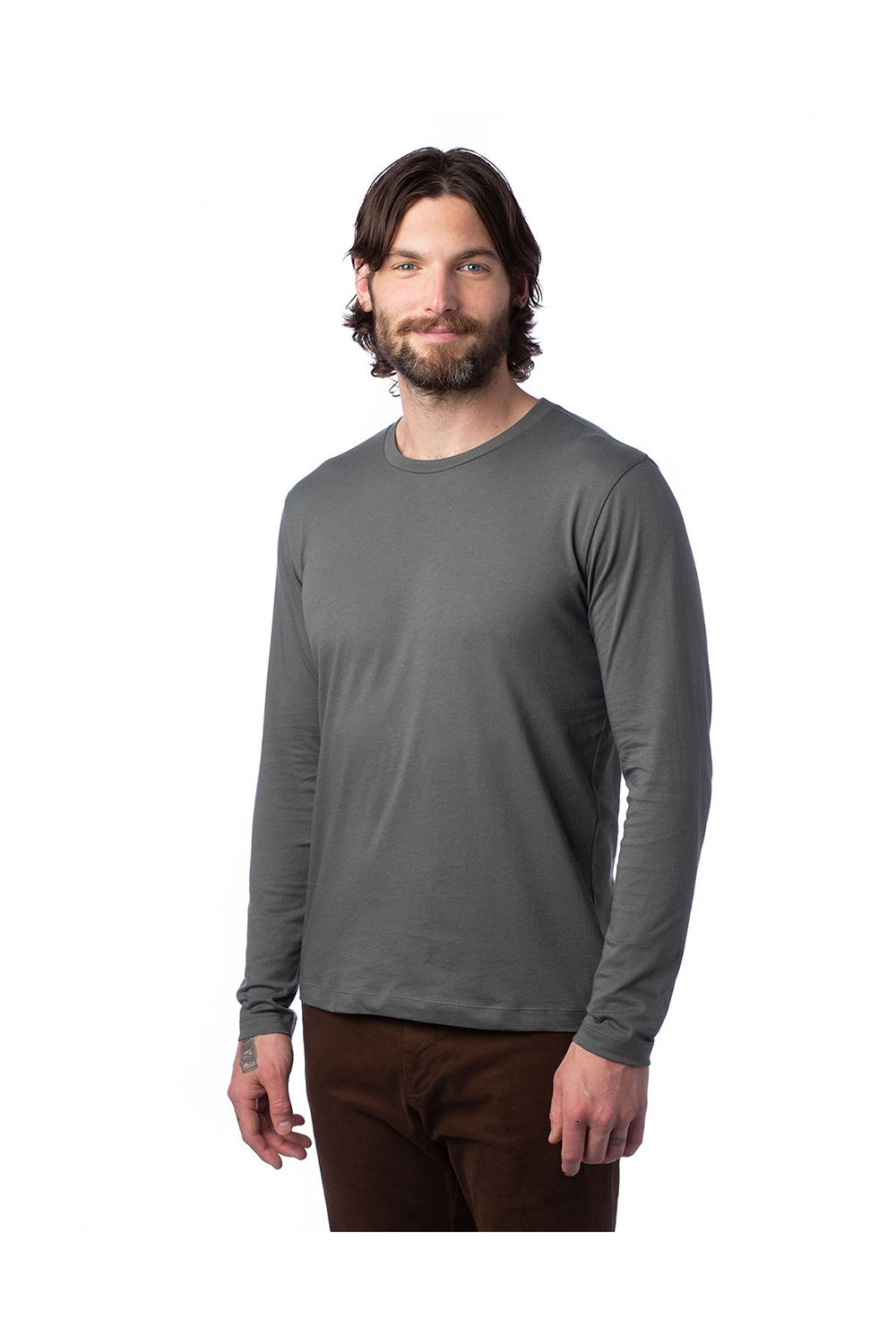 Alternative 1170C1 Mens Go-To Long Sleeve Crewneck T-Shirt Asphalt Grey Model 3Q