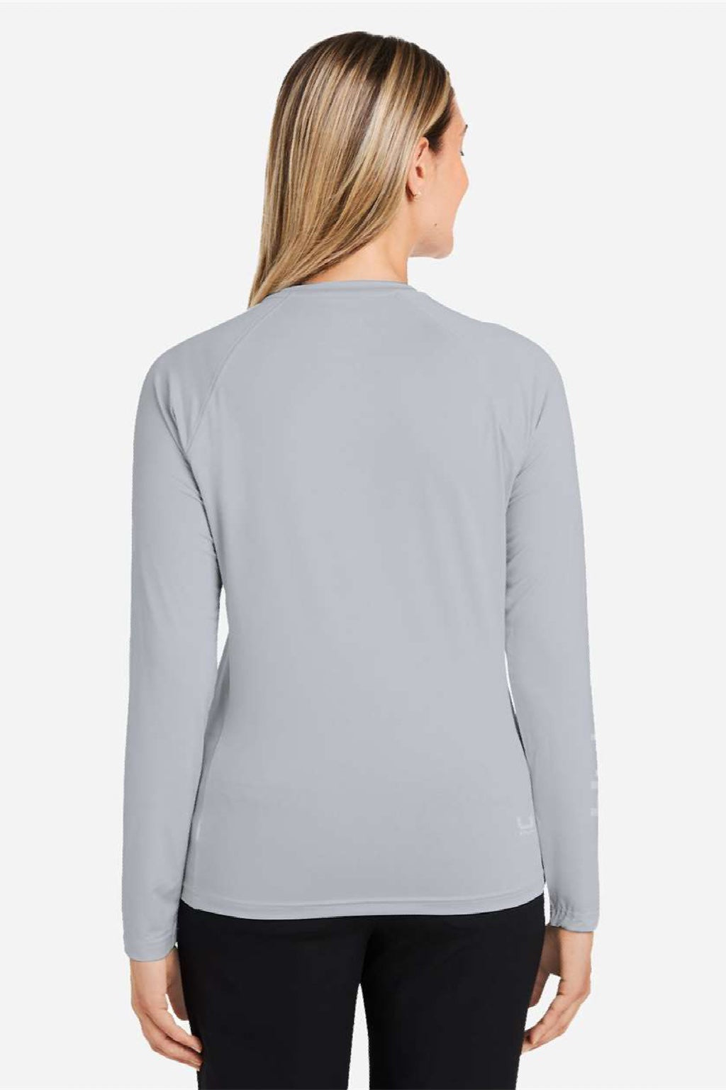 Huk H612L04 Womens LoPro Pursuit Moisture Wicking Long Sleeve Crewneck T-Shirt Harbor Mist Grey Model Back