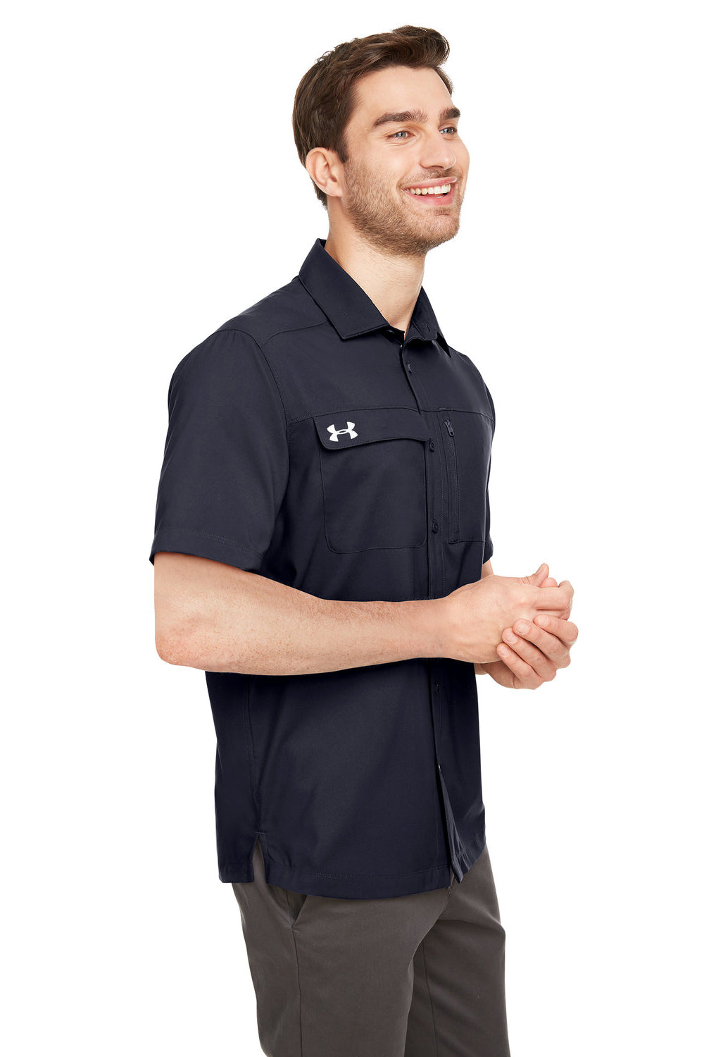 Under Armour 1351360 Mens Motivate Moisture Wicking Short Sleeve Button Down Shirt w/ Pocket Black Model 3Q