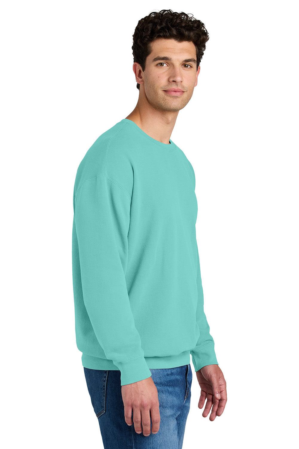 Comfort Colors 1466 Mens Garment Dyed Fleece Crewneck Sweatshirt Chalky Mint Green Model Side