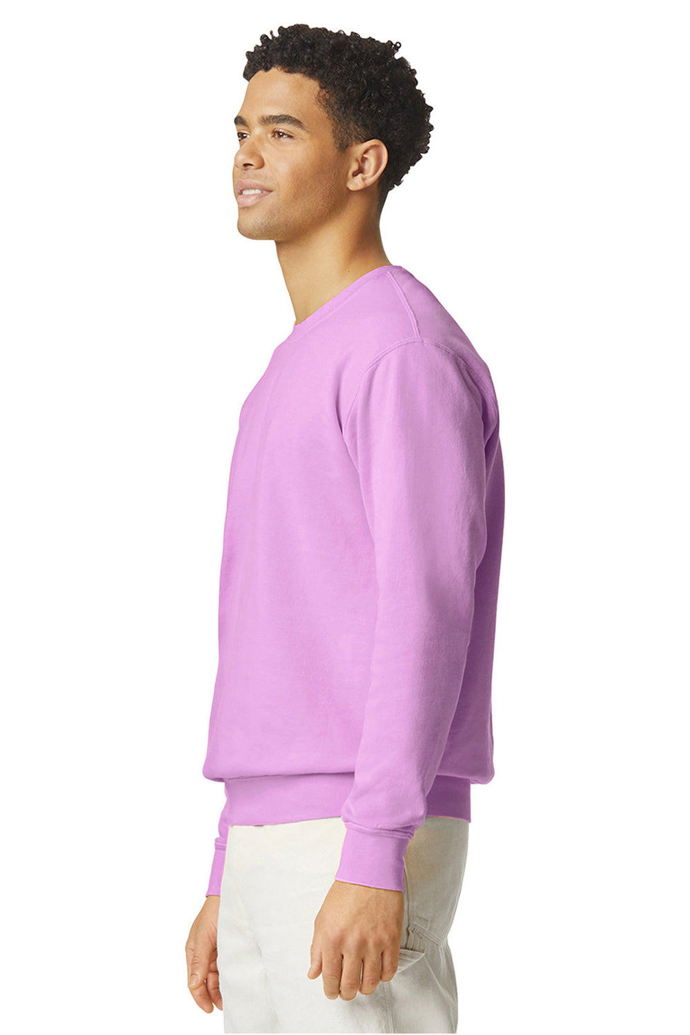 Comfort Colors 1466 Mens Garment Dyed Fleece Crewneck Sweatshirt Neon Violet Purple Model Side
