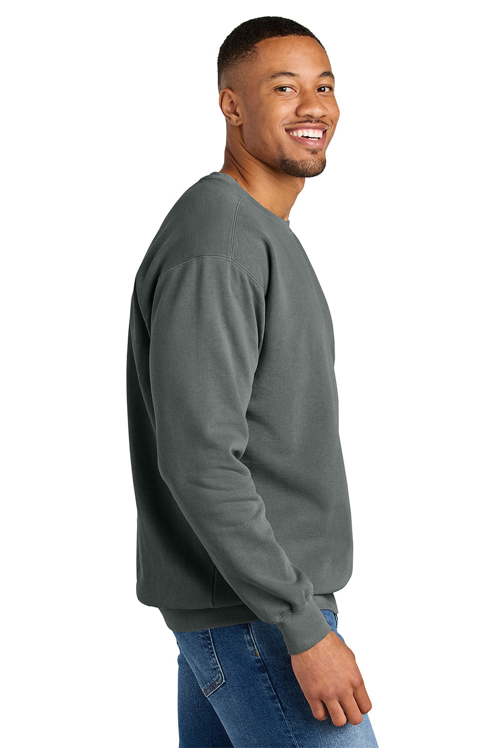 Comfort Colors 1566 Mens Crewneck Sweatshirt Grey Model Side