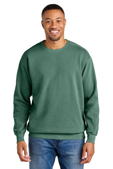 Comfort Colors 1566 Mens Crewneck Sweatshirt Light Green Model Front