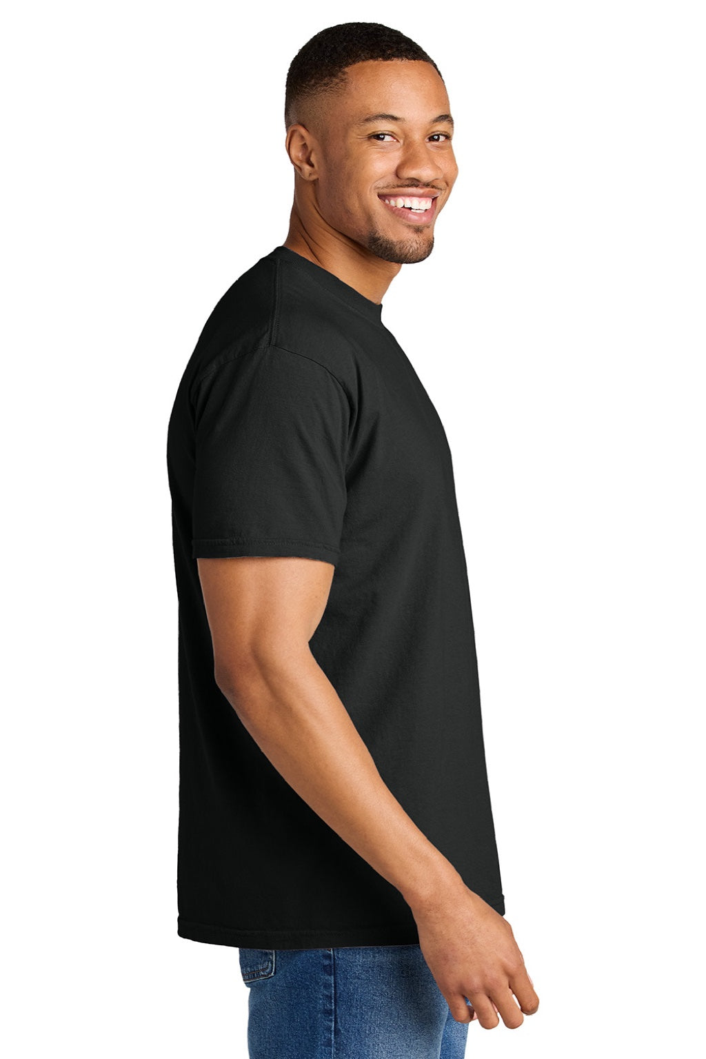 Comfort Colors 1717 Mens Short Sleeve Crewneck T-Shirt Black Model Side