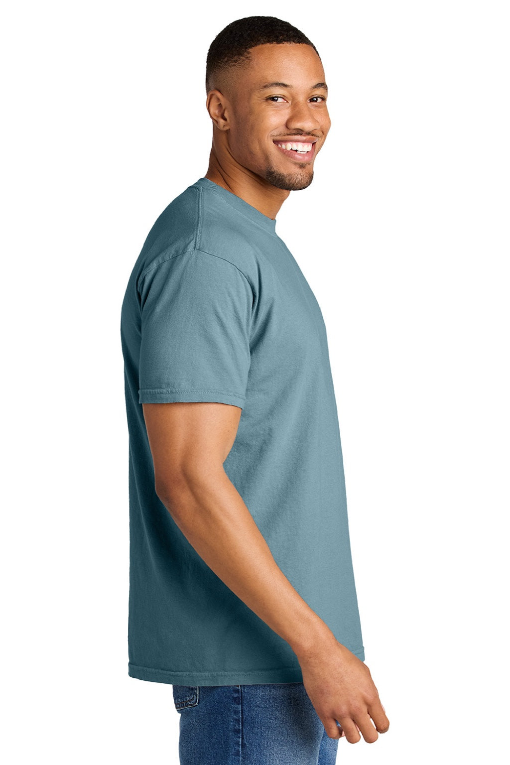 Comfort Colors 1717 Mens Short Sleeve Crewneck T-Shirt Ice Blue Model Side