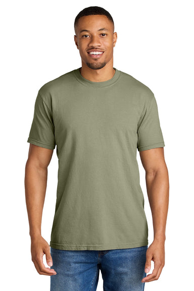 Comfort Colors 1717 Mens Short Sleeve Crewneck T-Shirt Sandstone Model Front