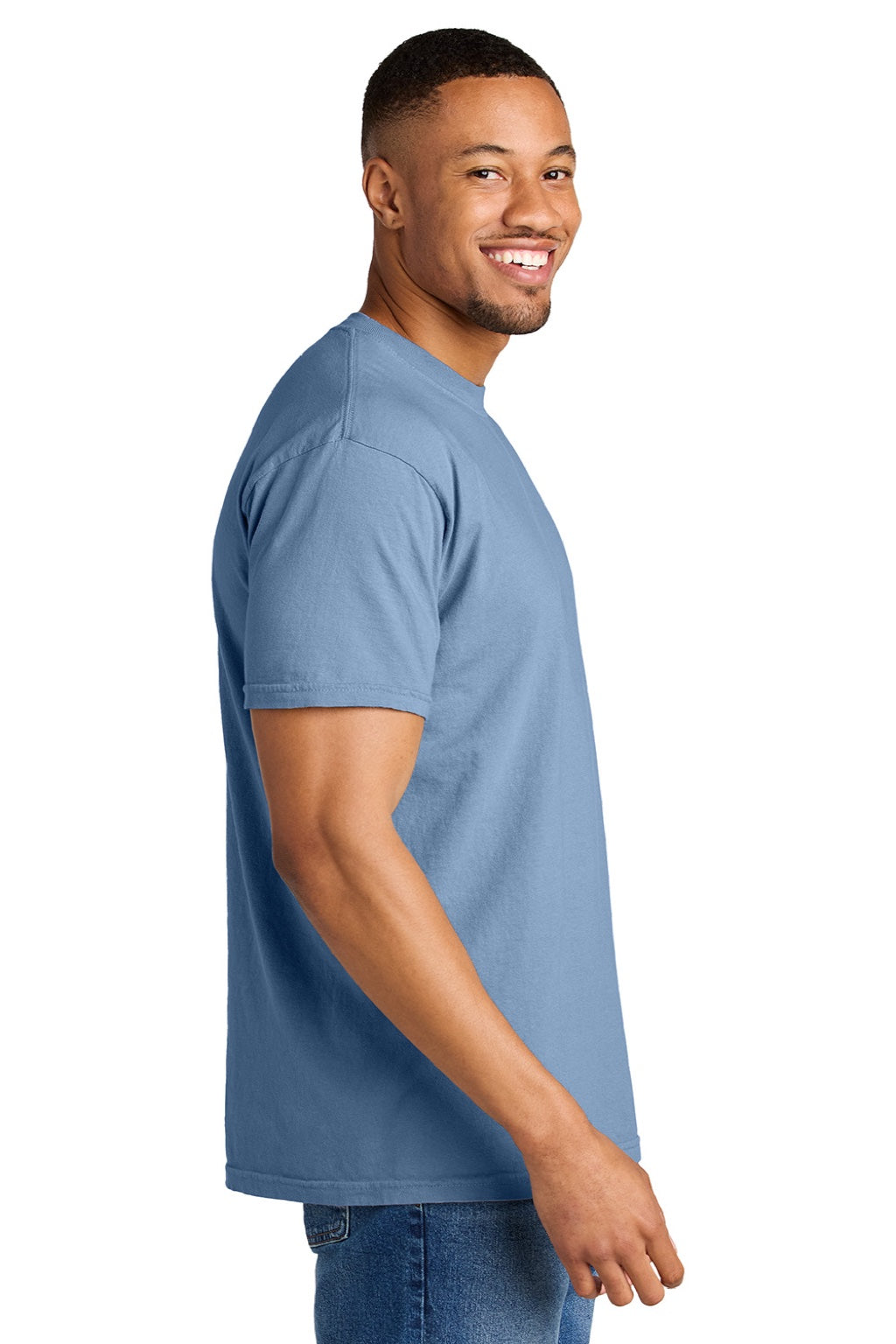 Comfort Colors 1717 Mens Short Sleeve Crewneck T-Shirt Washed Denim Blue Model Side
