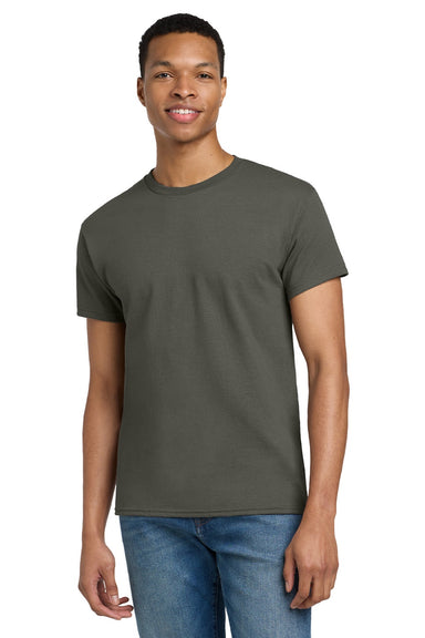 Gildan 2000/2000T Mens Ultra Short Sleeve Crewneck T-Shirt Olive Green Model Front
