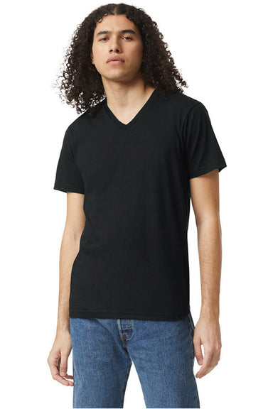 American Apparel 2006CVC Mens CVC Short Sleeve V-Neck T-Shirt Black Model Front
