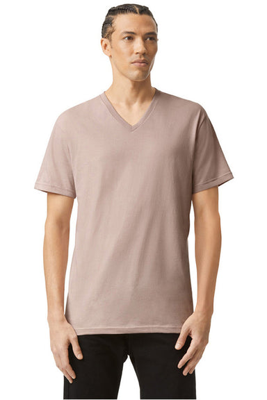 American Apparel 2006CVC Mens CVC Short Sleeve V-Neck T-Shirt Heather Blush Pink Model Front