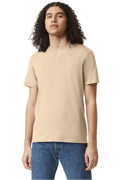 American Apparel 2006CVC Mens CVC Short Sleeve V-Neck T-Shirt Heather Bone Model Front