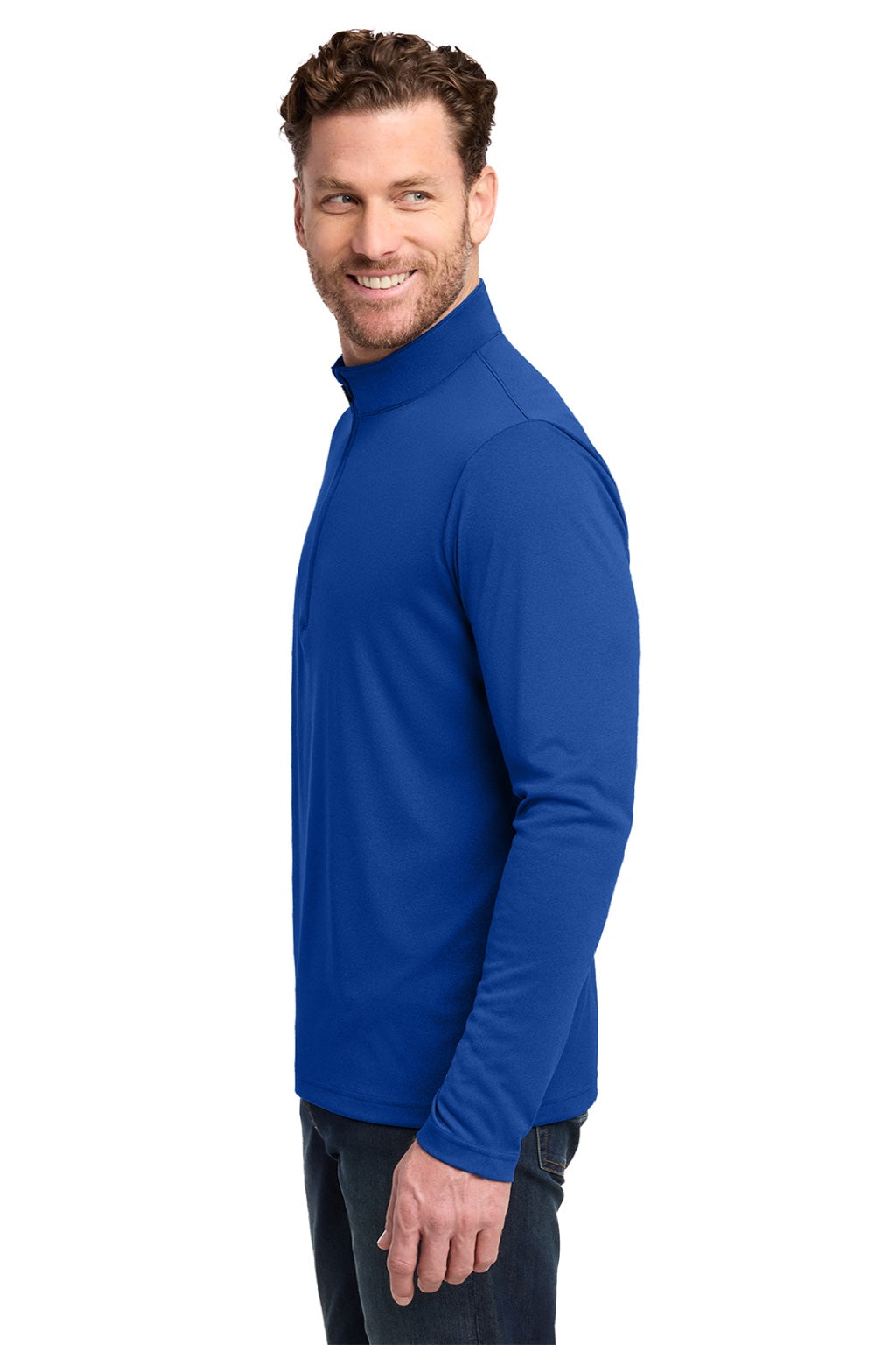 TravisMathew TM1MY397 Mens Coto Performance Wrinkle Resistant 1/4 Zip Sweatshirt Royal Blue Model Side
