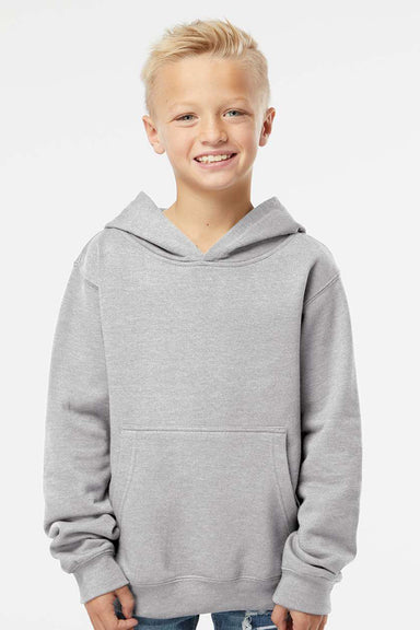 Independent Trading Company SS4001Y Youth Hooded Sweatshirt Hoodie w/ Pouch Pocket Heather Grey Model Front
