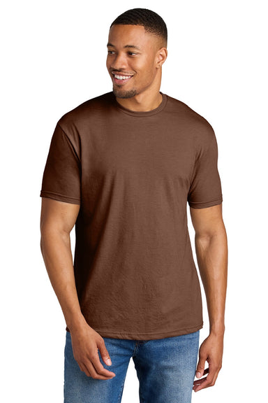 Gildan 64000CVC Mens Softstyle CVC Short Sleeve Crewneck T-Shirt Cocoa Brown Mist Model Front