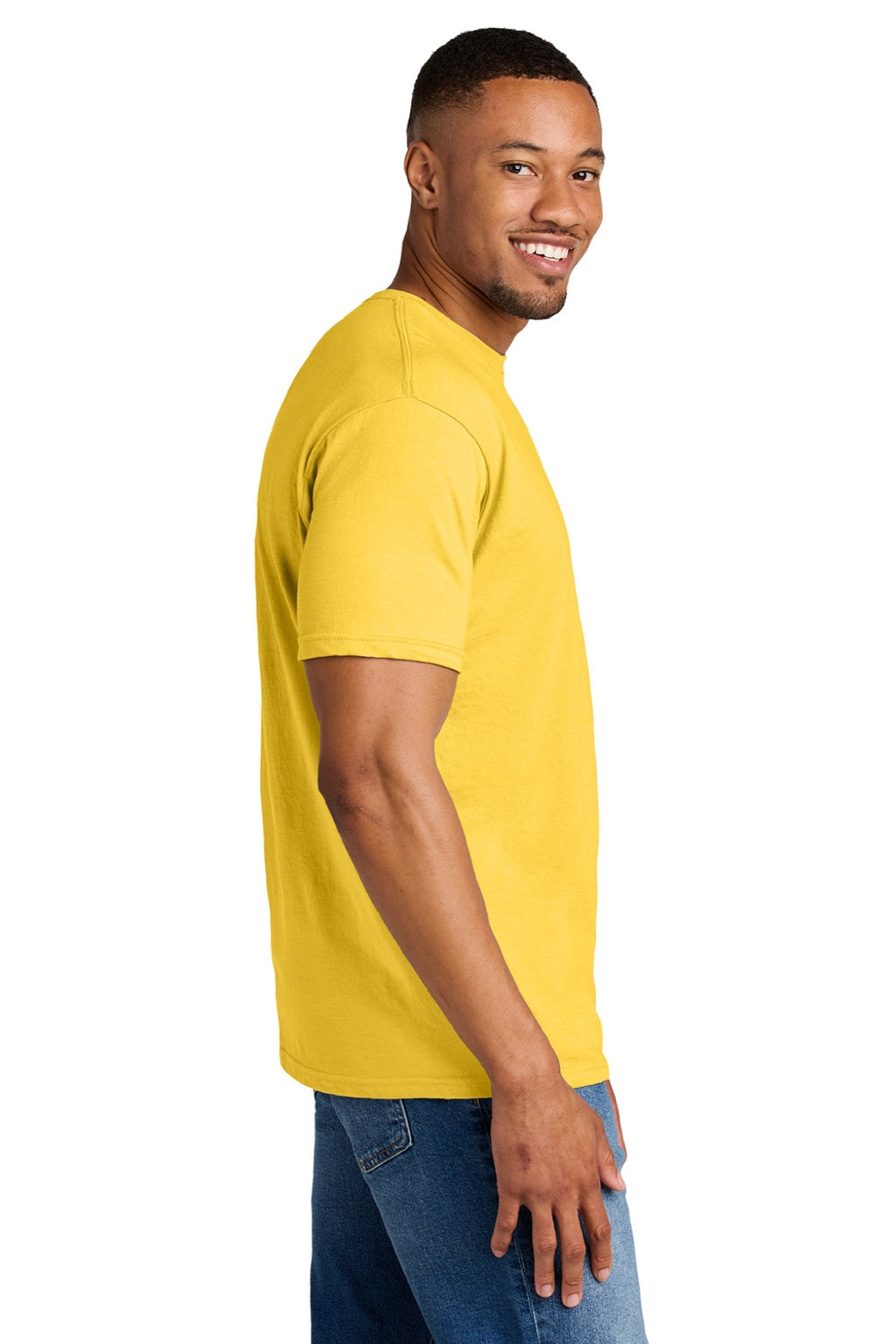 Gildan 64000CVC Mens Softstyle CVC Short Sleeve Crewneck T-Shirt Daisy Mist Yellow Model Side