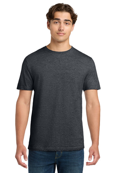 Gildan 64000 Mens Softstyle Short Sleeve Crewneck T-Shirt Dark Heather Model Front