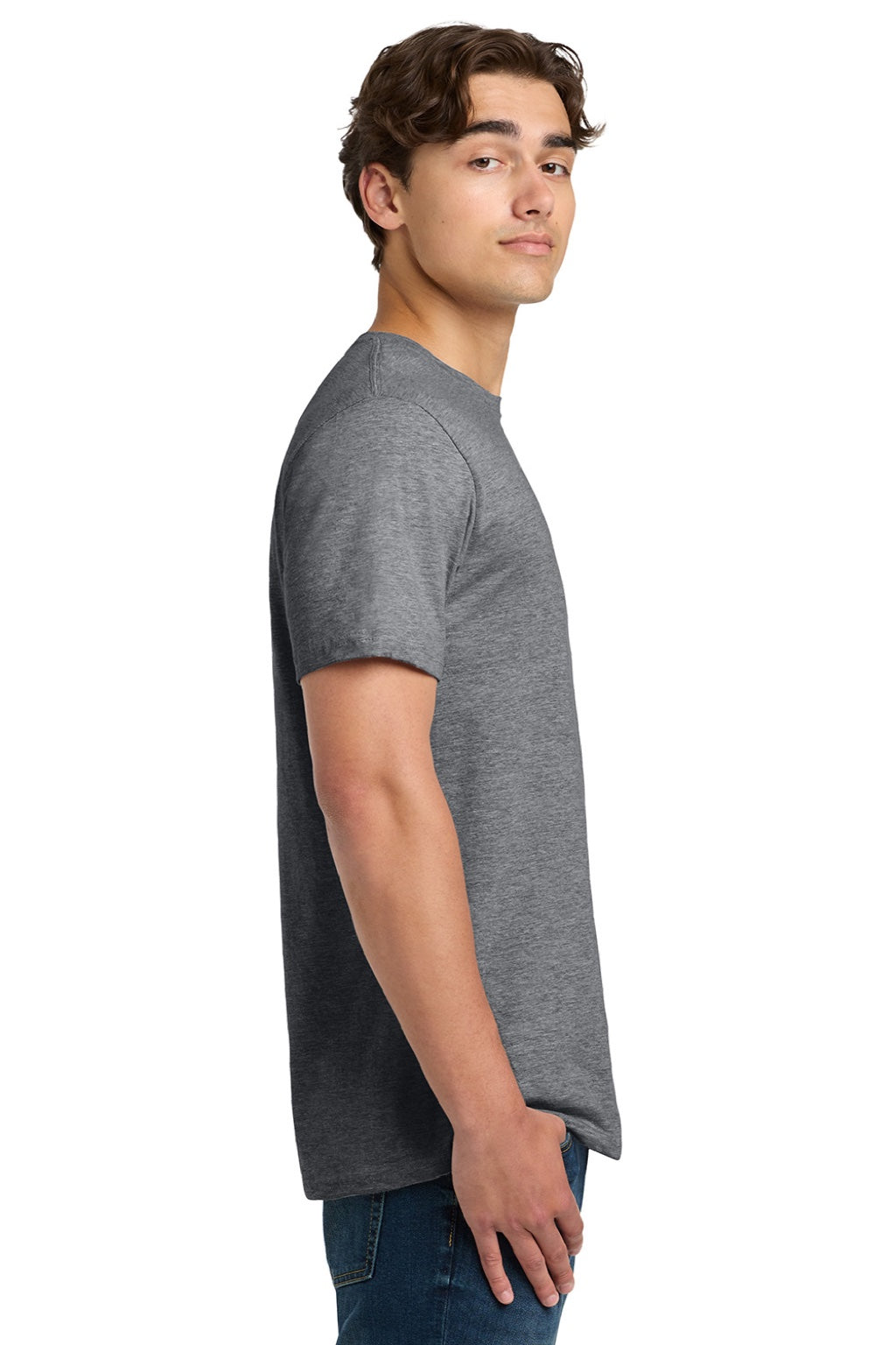 Gildan 64000 Mens Softstyle Short Sleeve Crewneck T-Shirt Heather Graphite Grey Model Side