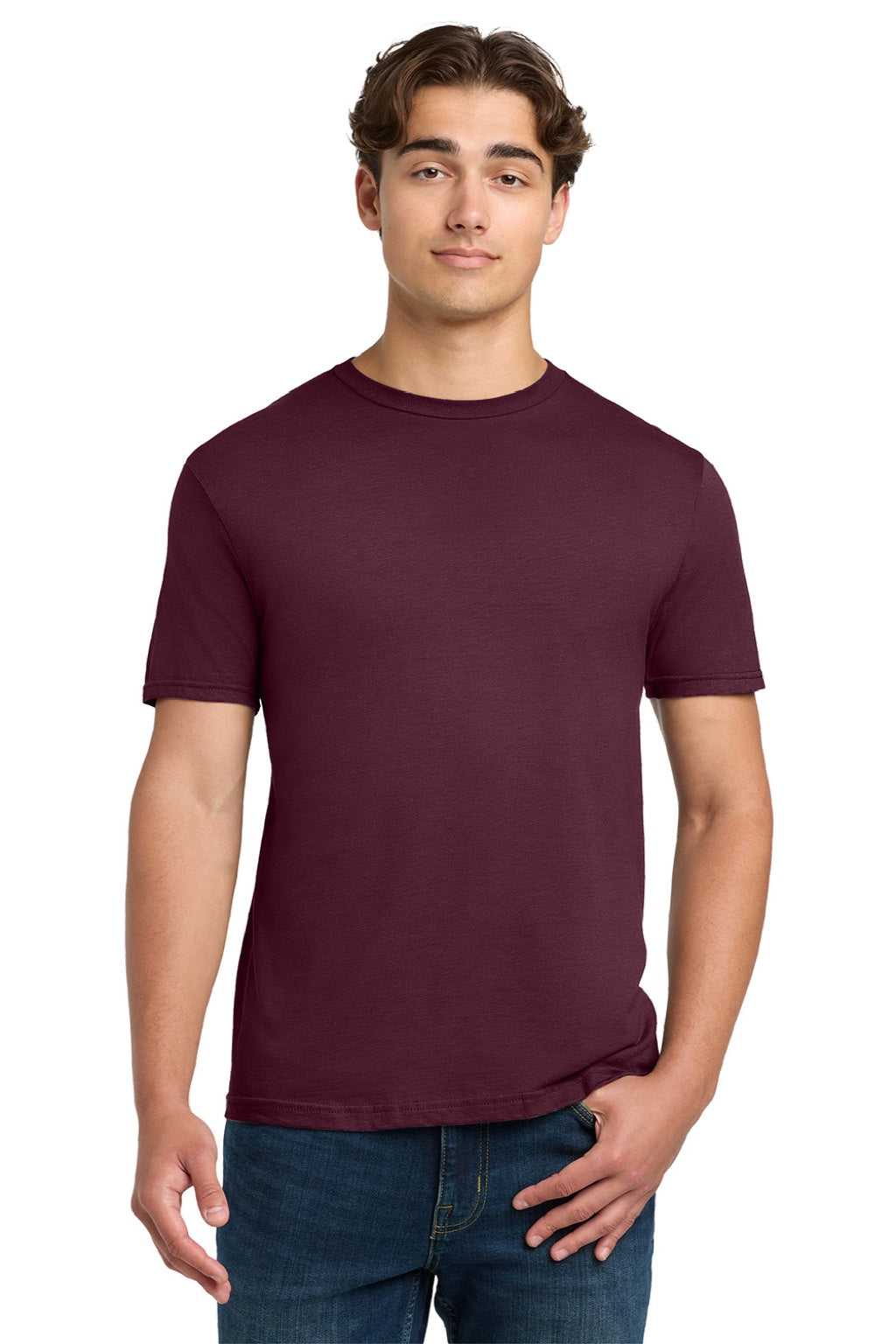 Gildan 64000 Mens Softstyle Short Sleeve Crewneck T-Shirt Maroon Model Front