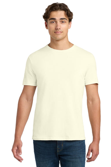 Gildan 64000 Mens Softstyle Short Sleeve Crewneck T-Shirt Off White Model Front