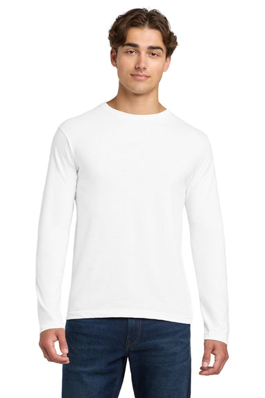 Gildan 64400 Mens Softstyle Long Sleeve Crewneck T-Shirt White Model Front