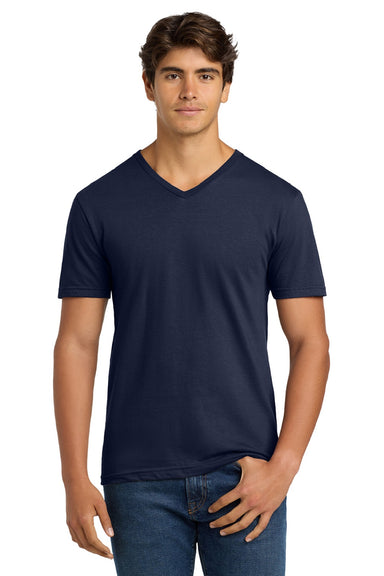 Gildan 64V00 Mens Softstyle Short Sleeve V-Neck T-Shirt Navy Blue Model Front