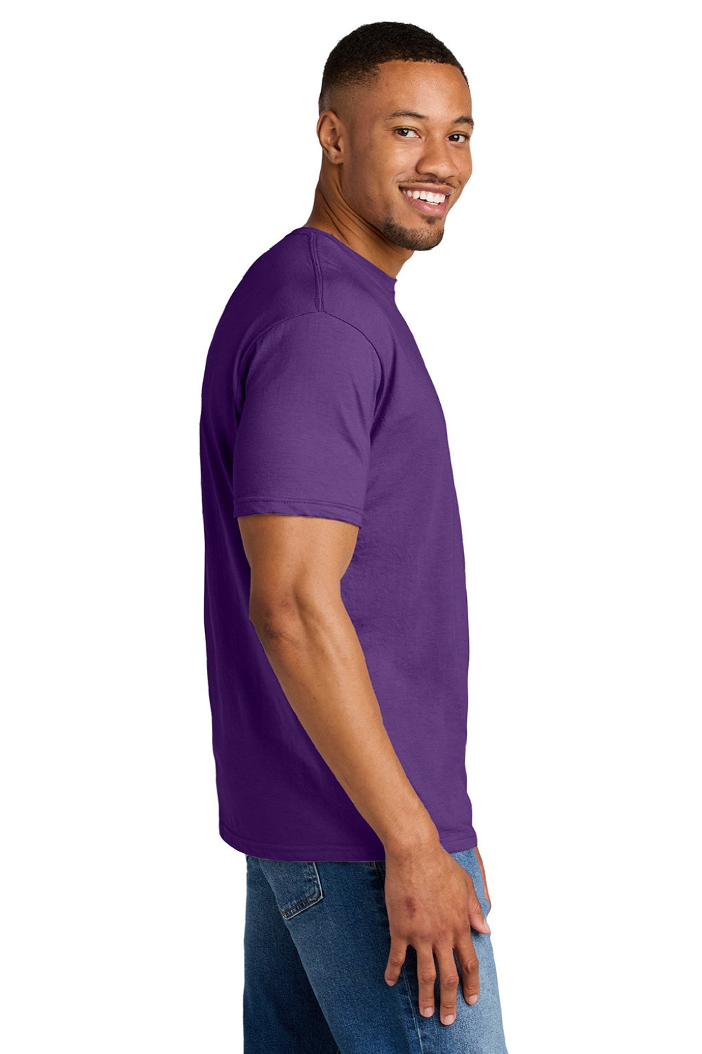 Gildan 64000CVC Mens Softstyle CVC Short Sleeve Crewneck T-Shirt Amethyst Purple Model Side